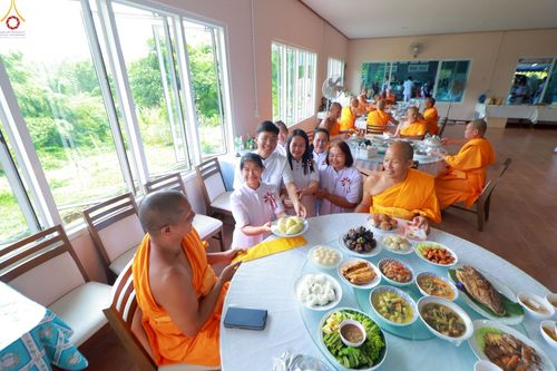 ภาพ No.233476:วันอาทิตย์ที่ 13 กรกฎาคม พ.ศ. 2568 พิธีทอดผ้าป่าสามัคคี "สร้างบ้านพักผู้ปฏิบัติธรรม" ณ ศูนย์ปฏิบัติธรรมจังหวัดระยอง(บ้านช่องลม)