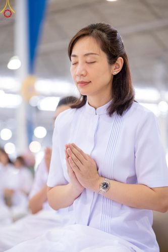 ภาพ No.123118:พิธีตักบาตร และพิธีบูชาข้าวพระ ในวันอาทิตย์ต้นเดือนที่ 4 กุมภาพันธ์ พ.ศ. 2567 ณ วัดพระธรรมกาย จ.ปทุมธานี