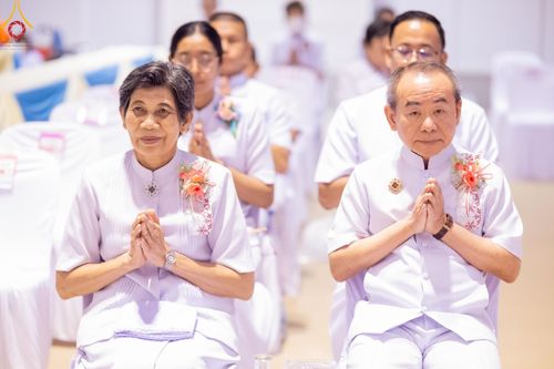 ภาพ No.147152:พิธีมุทิตาสักการะพระภิกษุ ผู้สอบได้เปรียญธรรม 9 ประโยคระดับโลกปีที่ 36, พิธีมอบโล่เกียรติยศและทุนการศึกษา สำนักเรียนบาลีดีเด่นทั่วประเทศ, พิธีถวายมหาสังฆทานคณะสงฆ์ 2,000 กว่าวัด ทั่วประเทศ ปีที่ 24, พิธีถวายไทยธรรมคณะสงฆ์ 323 วัด 4 จังหวัดชายแดนภาคใต้