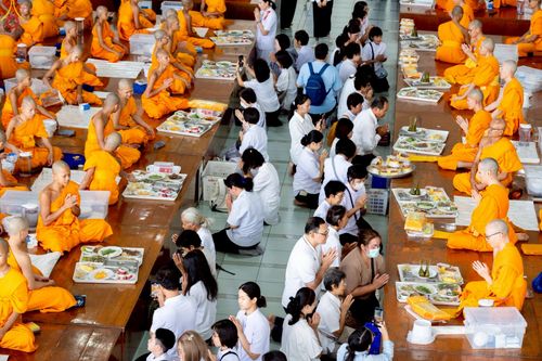 ภาพ No.247482:วันจันทร์ที่ 22 กันยายน พ.ศ. 2568 (วันพระ แรม 15 ค่ำ เดือน 10) พิธีบุพเปตพลี ครั้งที่ 170 ร่วมอุทิศบุญแด่หมู่ญาติที่ล่วงลับไปแล้ว และสืบทอดอายุพระพุทธศาสนา ณ หอฉันคุณยายอาจารย์ฯ วัดพระธรรมกาย