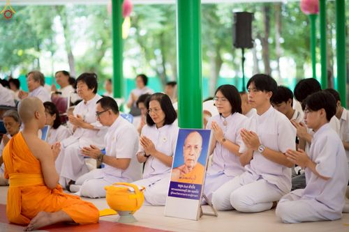 ภาพ No.229248:วันเสาร์ที่ 14 มิถุนายน พ.ศ. 2568 พิธีบรรพชา , พิธีถวายบาตร , พิธีอุปสมบท ในโครงการบรรพชาอุปสมบทหมู่ ผู้บริหารรุ่นที่ 15 และ อุดมศึกษา รุ่นที่ 52 ณ โบสถ์พระไตรปิฎก วัดพระธรรมกาย