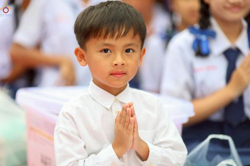 ภาพ No.245348:วันอาทิตย์ที่ 14 กันยายน พ.ศ. 2568 ตักบาตรพระ 555 รูป มหากุศล  น้อมถวายเป็นพุทธบูชา ณ หอนาฬิกาเบตง อ.เบตง จ.ยะลา