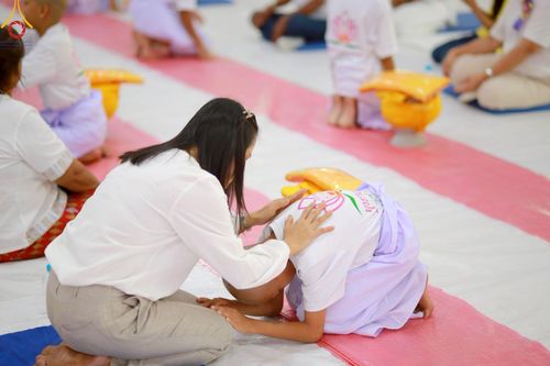 ภาพ No.213881:วันเสาร์ที่ 29 มีนาคม พ.ศ. 2568 พิธีตัดปอยผม ขอขมาผู้ปกครอง มอบบาตร-ผ้าไตร และพิธีบรรพชาสามเณร ณ ศูนย์ปฏิบัติธรรมจังหวัดระยอง (บ้านช่องลม) ต.บางบุตร อ.บ้านค่าย จ.ระยอง