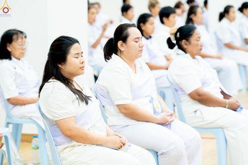 ภาพ No.242821:วันที่ 29-31 สิงหาคม พ.ศ. 2568 องค์กรภาคีเครือข่าย “บวร” (บ้าน-วัด-โรงเรียน-ราชการ) อ.คลองหลวง จัดบวชอุบาสิกาแก้ว ถวายพระราชกุศลแด่สมเด็จพระพันปีหลวง - กตัญญูบูชาแด่ผู้มีพระคุณ