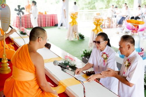 ภาพ No.234312:พิธีมุทิตาสักการะ "พระสิริรัตนเมธี" เจ้าคณะจังหวัดเลย ,พิธีถวายไทยธรรม ๙ วัด และพิธีทอดผ้าป่าเพื่อสร้างทุกสิ่ง  ในวาระทำบุญครบรอบ ๑๐ ปี ณ ศูนย์ปฏิบัติธรรมแก้วภูเรือ อ.ภูเรือ จ.เลย