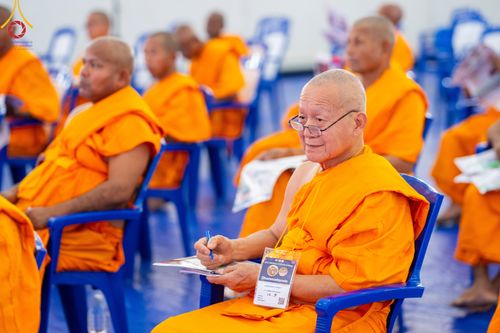 ภาพ No.315220:​วันอาทิตย์ที่ 22 มีนาคม พ.ศ.2569 สามเณรธรรมทายาทเนปาล 500 รูป ฟังธรรม สวดมนต์ ปฏิบัติธรรมร่วมกัน  ณ International Assembly and Meditation Hall Lumbini