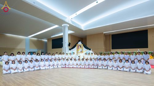 ภาพ No.306395:วันที่ 31 มกราคม พ.ศ. 2569  พิธีบำเพ็ญกุศล 100 วัน เพื่ออุทิศถวายแด่  สมเด็จพระนางเจ้าสิริกิติ์ พระบรมราชินีนาถ พระบรมราชชนนีพันปีหลวง ณ ห้องแก้วสารพัดนึก2 วัดพระธรรมกาย ปทุมธานี