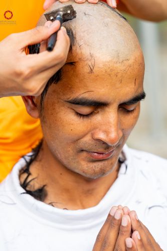 ภาพ No.313378:วันพุธที่ 11 มีนาคม พ.ศ. 2569 พิธีตัดปอยผมโครงการบรรพชาสามเณร  ณ วัดอเชศวร (Aksheswar Mahavihar) ประเทศเนปาล