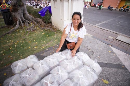 ภาพ No.126869:V.30 เต็มที่ เพื่อโคราช การเตรียมงาน ปฏิบัติงาน และเก็บงาน ของเจ้าหน้าที่หน่วยงานต่างๆ ทุกภาคส่วน เพื่อพิธีทำบุญเมืองนครราชสีมา ฉลอง 556 ปี ตักบาตรพระ 10,000 รูป ในวันเสาร์ที่ 2 มีนาคม พ.ศ.2567 ณ อนุสาวรีย์ท้าวสุรนารี จ.นครราชสีมา จัดโดย คณะสงฆ์จังหวัดนค