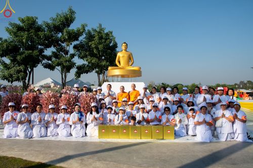 ภาพ No.185672:V.47 เบื้องหลังของเบื้องหน้า งานตักบาตรพระ 10,000 รูป ณ จ.กาญจนบุรี วันที่ 20-21 ธันวาคม พ.ศ. 2567