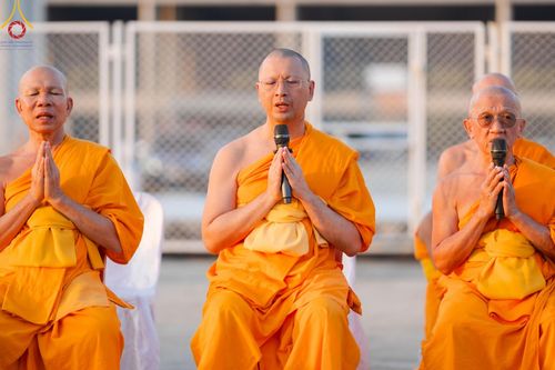 ภาพ No.194594:พิธีปฐมเริ่มสุวรรณรังสรรค์มหาธรรมกายเจดีย์ วันจันทร์ที่ 13 มกราคม พ.ศ. 2568 ณ มหาธรรมกายเจดีย์ วัดพระธรรมกาย จ.ปทุมธานี