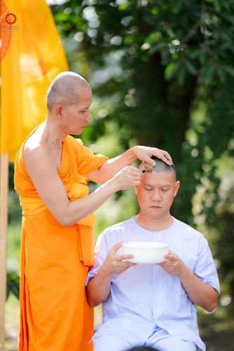 ภาพ No.147525:พิธีตัดปอยผม ขอขมา มอบบาตร ผ้าไตร โครงการปฐมอุปสมบท สมโภชอุโบสถ บูชาธรรม 80 ปี หลวงพ่อธัมมชโย ณ วัดพระธรรมกายโทชิหงิ ประเทศญี่ปุ่น วันพฤหัสบดีที่ 8 สิงหาคม พ.ศ. 2567