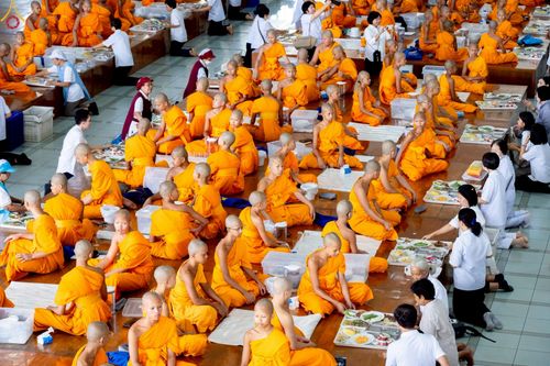 ภาพ No.247481:วันจันทร์ที่ 22 กันยายน พ.ศ. 2568 (วันพระ แรม 15 ค่ำ เดือน 10) พิธีบุพเปตพลี ครั้งที่ 170 ร่วมอุทิศบุญแด่หมู่ญาติที่ล่วงลับไปแล้ว และสืบทอดอายุพระพุทธศาสนา ณ หอฉันคุณยายอาจารย์ฯ วัดพระธรรมกาย