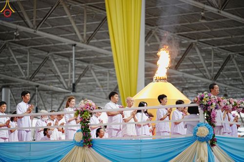 ภาพ No.149827:พิธีจุดเทียนใจ ไฟนิรันดร์ อนันตชัย วันอาทิตย์ที่ 25 สิงหาคม พ.ศ.2567 วัดพระธรรมกาย จ.ปทุมธานี
