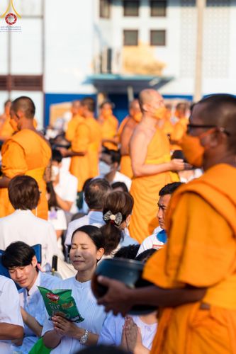 ภาพ No.116138:พิธีตักบาตรพระธรรมยาตรา ณ อนุสรณ์สถานลำดับที่ 4 สถานที่เกิดด้วยกายธรรม วัดโบสถ์(บน) จ.นนทบุรี วันที่ 21 มกราคม พ.ศ. 2567