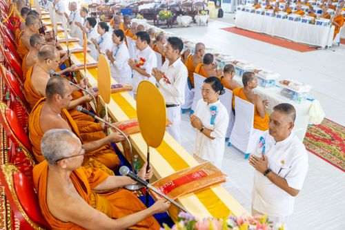 ภาพ No.230253:วันเสาร์ที่ 28 มิถุนายน พ.ศ. 2568 พิธีถวายสังฆทาน 323 วัด 4 จังหวัดชายแดนใต้ ปีที่ 21 ครั้งที่ 178 พิธีมอบกองทุนหนุนแรงใจช่วยครูใต้ ปีที่ 18 ครั้งที่ 142 ณ ศูนย์อบรมเยาวชนจังหวัดปัตตานี