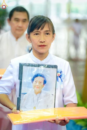 ภาพ No.154597:พิธีทอดผ้าป่าสมทบกฐินวัดพระธรรมกาย และสมทบกฐิน 30,000 วัดทั่วไทย ครั้งที่ 2 ณ สภาธรรมกายสากล วัดพระธรรมกาย วันอังคารที่ 17 กันยายน พ.ศ. 2567