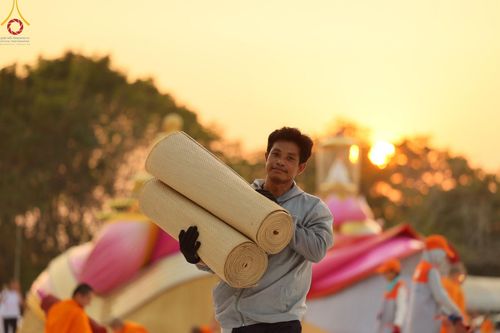 ภาพ No.111705:V.10 เก่งกล้า การเตรียมงาน เก็บงาน การรับบุญของเจ้าหน้าที่หน่วยงานต่างๆ เพื่อโครงการธรรมยาตรา กตัญญูบูชามหาปูชนียาจารย์ พระมงคลเทพมุนี (สด จนฺทสโร) พระผู้ปราบมาร อนุสรณ์สถาน 7 แห่ง ปีที่ 12 ระหว่างวันที่ 2 - 31 มกราคม พ.ศ.2567