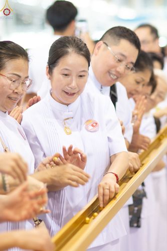 ภาพ No.77107:พิธีหล่อพระบรมพุทธเจ้า ในวันมาฆบูชา อาทิตย์ต้นเดือนที่ 6 มีนาคม พ.ศ. 2566 ณ วัดพระธรรมกาย จ.ปทุมธานี