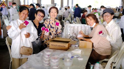 ภาพ No.208180:V.55 สารพัดV สารพัดดี ที่วัดพระธรรมกาย ในโครงการธรรมยาตรา กตัญญูบูชา มหาปูชนียาจารย์ พระมงคลเทพมุนี (สด จนฺทสโร) พระผู้ปราบมาร อนุสรณ์สถาน 7 แห่ง ปีที่ 13 ระหว่างวันที่ 2-31 มกราคม พ.ศ. 2568