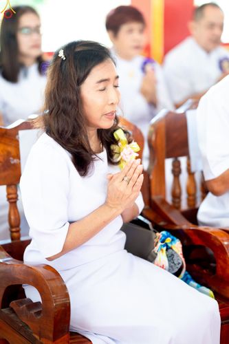 ภาพ No.234479:วันพฤหัสบดีที่ 24 กรกฎาคม พ.ศ. 2568 พิธีถวายสังฆทานแก่คณะสงฆ์ 323 วัด , พิธีมอบกองทุนหนุนแรงใจช่วยครูใต้ , พิธีทำบุญส่วนกุศลแด่ผู้วายชนม์ ในเหตุการณ์ความไม่สงบ 4 จังหวัด ชายแดนภาคใต้ (ปัตตานี , ยะลา , นราธิวาส , สงขลา) ปีที่ 21 ครั้งที่ 179 ณ วัดเวฬุวัน 