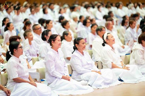 ภาพ No.344424:วันที่ 21-23 สิงหาคม พ.ศ. 2569 สัมมนารวมใจผู้นำบุญ บูชาธรรม 82 ปี หลวงพ่อธัมมชโย รุ่นที่ 1 กฐินสามัคคีทั่วไทย 30,000 วัด โครงการอุปสมบทบูชาธรรมมหาปูชนียาจารย์ 3,000 รูป  ณ ศูนย์ปฏิบัติธรรมเวิล์ดพีช วัลเล่ย์ จ.นครราชสีมา