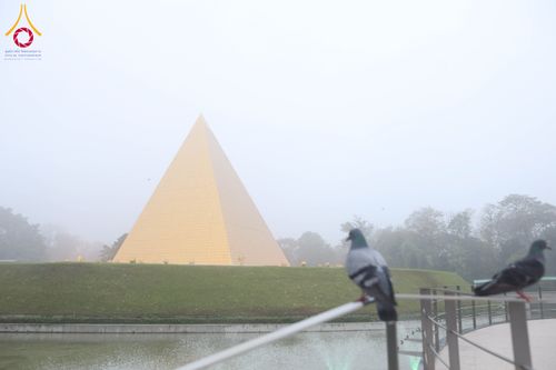 ภาพ No.298065:วันเสาร์ที่ 17 มกราคม พ.ศ. 2569 พิธีบรรพชาอุปสมบท โครงการอุปสมบทหมู่ บูชาธรรมครบ 117 ปี คุณยายอาจารย์มหารัตนอุบาสิกาจันทร์ ขนนกยูง  ณ อุโบสถพระไตรปิฎก วัดพระธรรมกาย