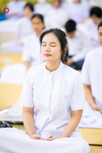 ภาพ No.318346:วันอาทิตย์ต้นเดือนที่ 5 เมษายน พ.ศ.2569 พิธีบูชาข้าวพระ ณ สภาธรรมกายสากล วัดพระธรรมกาย