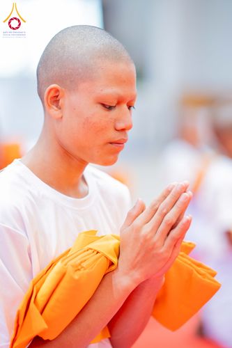 ภาพ No.318692:วันที่ 29 มีนาคม พ.ศ. 2569 พิธีเวียนประทักษิณ มอบผ้าไตร บรรพชาสามเณร  ณ ศูนย์อบรมเยาวชนกาญบุรี