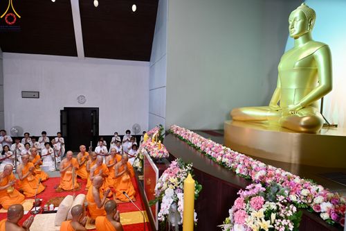 ภาพ No.137805:พิธีอุปสมบทสามเณรอุทิศชีวิต 11 รูป วันวิสาขบูชา พุธที่ 22 พฤษภาคม พ.ศ.2567 ณ อุโบสถ วัดพระธรรมกาย