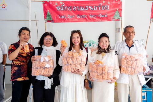 ภาพ No.283901:วันที่ 18 พฤศจิกายน พ.ศ. 2568 พิธีทอดกฐินสามัคคีทั่วไทย 30,000 วัด  โดยคณะศิษยานุศิษย์ บูชาธรรม 81 ปี  หลวงพ่อธัมมชโย  ณ วัดสวายสอ จ.บุรีรัมย์