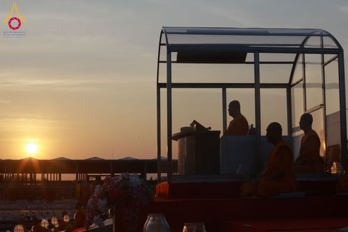 ภาพ No.312067:วันอังคารที่ 3 มีนาคม พ.ศ.2569 พิธีเวียนประทักษิณและจุดมาฆประทีป ณ ลานธรรมพระมหาธรรมกายเจดีย์ วัดพระธรรมกาย