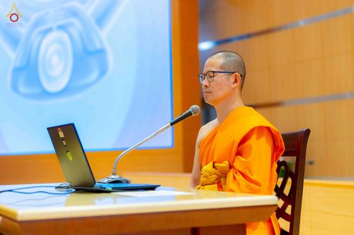 ภาพ No.340621:วันที่ 24-25 กรกฎาคม พ.ศ. 2569 โครงการพัฒนาคุณธรรม จริยธรรม สำหรับนักเรียนนายสิบตำรวจ (นสต.) รุ่นที่ 17 ศูนย์ฝึกอบรมตำรวจภูธรภาค 1 ได้จัดกิจกรรม WalkRally สวดมนต์นั่งสมาธิ และฟังธรรมจากพระอาจารย์ ณ ศูนย์ปฏิบัติธรรมเวิล์ดพีช วัลเล่ย์ (World Peace Valley) 