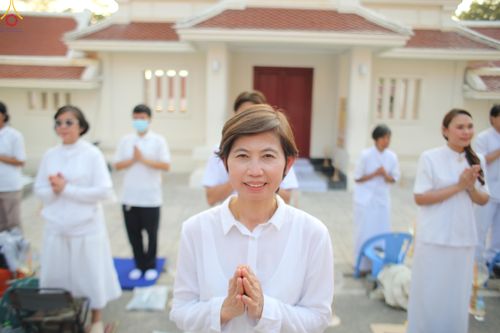 ภาพ No.296875:วันที่ 17 มกราคม พ.ศ. 2569 พิธีจุดประทีปถวายเป็นพุทธบูชา และบูชาธรรมมหาปูชนียาจารย์  ณ วัดโบสถ์บน ต.บางคูเวียง จ.นนทบุรี อนุสรณ์สถานลำดับที่ 4 สถานที่เกิดด้วยกายธรรม ในโครงการธรรมยาตรา กตัญญูบูชา มหาปูชนียาจารย์ พระมงคลเทพมุนี(สด จนฺทสโร) พระผู้ปราบมาร อ