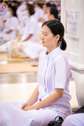 ภาพ No.123081:พิธีตักบาตร และพิธีบูชาข้าวพระ ในวันอาทิตย์ต้นเดือนที่ 4 กุมภาพันธ์ พ.ศ. 2567 ณ วัดพระธรรมกาย จ.ปทุมธานี