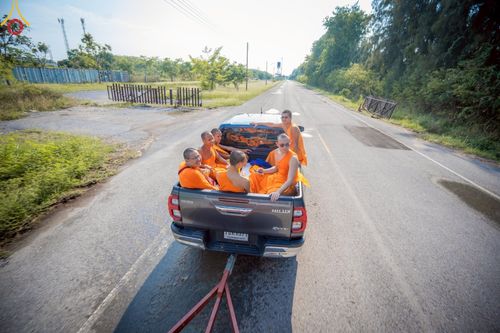 ภาพ No.220639:วันที่ 22 - 25 เมษายน พ.ศ. 2568 การต้อนรับพักค้างพระสังฆาธิการ และการเก็บงานพักค้าง เพื่องานวันคุ้มครองโลก ณ วัดพระธรรมกาย