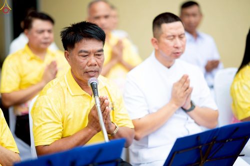 ภาพ No.241948:วันอาทิตย์ที่ 31 สิงหาคม พ.ศ. 2568 พิธีทำบุญแด่คณะสงฆ์ 122 รูป ฉลอง 121 ปี อำเภอคลองหลวง จ.ปทุมธานี เพื่อนำส่งช่วยเหลือคณะสงฆ์ 323 วัด 4 จังหวัดชายแดนภาคใต้ และช่วยเหลือประชาชนจากเหตุปะทะ แนวชายแดนไทย-กัมพูชา ณ บริเวณหน้าที่ว่าการอำเภอคลองหลวง 