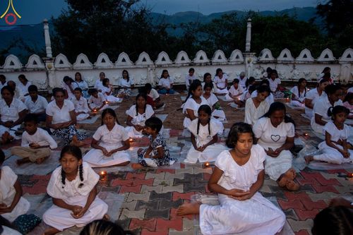 ภาพ No.141109:PhotoStory มหาศรัทธา ธรรมยาตราศรีลังกา EP.6 พิธีจุดวิสาขประทีป 6 วัด ถวายเป็น พุทธบูชา  โครงการสยาม-ลังกา ธรรมยาตรา  ฉลองเทศกาลวิสาขบูชาแห่งชาติ ศรีลังกา  บูชาธรรม 80 ปี หลวงพ่อธัมมชโย วันที่ 16 พฤษภาคม พ.ศ. 2567