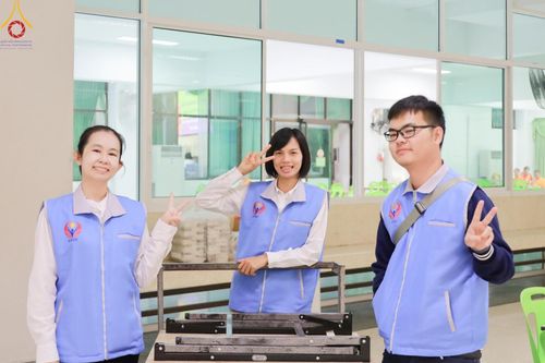 ภาพ No.199199:พิธีทอดผ้าป่าทำนุบำรุงศาสนสถาน ณ วัดไร่ขิง ตำบลไร่ขิง อำเภอสามพราน จังหวัดนครปฐม ในโครงการธรรมยาตรา กตัญญูบูชา มหาปูชนียาจารย์ พระมงคลเทพมุนี(สด จนฺทสโร) พระผู้ปราบมาร อนุสรณ์สถาน 7 แห่ง ปีที่ 13 วันที่ 21 มกราคม พ.ศ. 2568