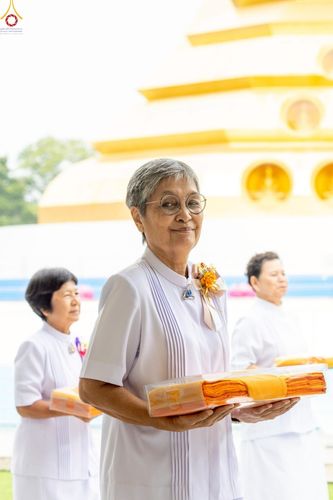 ภาพ No.227424:วันเสาร์ที่ 31 พฤษภาคม พ.ศ. 2568 พิธีเวียนประทักษิณรอบพระอุโบสถ ในพิธีอุปสมบท สามเณรเตรียม DCI รุ่นที่ 22 ณ อุโบสถพระไตรปิฎก วัดพระธรรมกาย