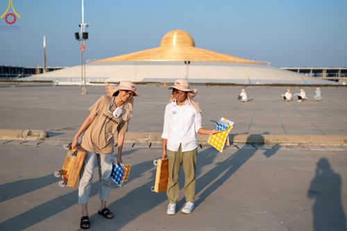 ภาพ No.60893:V.37 ยิ่งกว่าดี เพื่อ 80 ปีของพ่อ ภาพการเตรียมงานของหน่วยงานต่างๆ เพื่อพิธีฉลองอายุวัฒนมงคล 80 ปี หลวงพ่อธัมมชโย และรับถวายมหาสังฆทาน 10,000 กว่าวัดทั่วประเทศ ในวันคุ้มครองโลก วันจันทร์ที่ 22 เมษายน พ.ศ. 2567