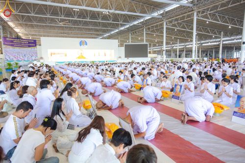 ภาพ No.180601:พิธีบรรพชาอุปสมบท โครงการอุปสมบทบูชาธรรมมหาปูชนียาจารย์ ประจำปีพุทธศักราช 2567 วันเสาร์ที่ 7 ธันวาคมพ.ศ. 2567 ณ วัดพระธรรมกาย จ.ปทุมธานี