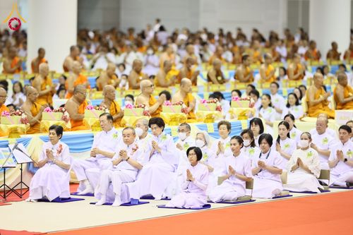 ภาพ No.185314:พิธีถวายมหาสังฆทาน 1,000 วัด ในวาระอายุวัฒนมงคล 84 ปี หลวงพ่อทัตตชีโว วันอาทิตย์ที่ 22 ธันวาคม พ.ศ. 2567 ณ สภาธรรมกายสากล วัดพระธรรมกาย