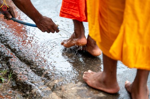 ภาพ No.139921:PhotoStory มหาศรัทธา ธรรมยาตราศรีลังกา EP.2 พิธีเปิดโครงการสยาม-ลังกา ธรรมยาตรา ฉลองเทศกาลวิสาขบูชาแห่งชาติ ศรีลังกา บูชาธรรม 80 ปีหลวงพ่อธัมมชโย เมื่อวันที่ 17 พฤษภาคม พ.ศ. 2567