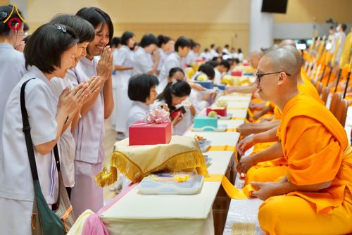 ภาพ No.237895:วันอาทิตย์ที่ 10 สิงหาคม พ.ศ. 2568 พิธีถวายไทยธรรมมุทิตาเปรียญธรรมและบาลีศึกษา ณ ห้องแก้วสารพัดนึก2 วัดพระธรรมกาย ปทุมธานี