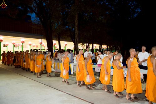 ภาพ No.250698:วันอังคารที่ 7 ตุลาคม พ.ศ. 2568 พิธีมหาปวารณาออกพรรษา ณ โบสถ์พระไตรปิฎก วัดพระธรรมกาย