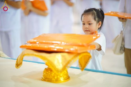 ภาพ No.215451:วันอาทิตย์ต้นเดือนที่ 6 เมษายน พ.ศ. 2568 ขบวนอัญเชิญผ้าป่าสมทบ มหาสังฆทาน 40,000 กว่าวัดทั่วประเทศ ณ สภาธรรมกายสากล วัดพระธรรมกาย