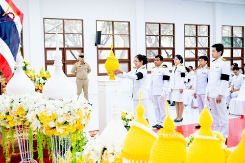 ภาพ No.276077:วันที่ 5 ธันวาคม พ.ศ. 2568 พสกนิกรอำเภอคลองหลวง พร้อมใจบำเพ็ญกุศลอุทิศถวาย “ในหลวงรัชกาลที่ 9” น้อมรำลึกในพระมหากรุณาธิคุณ เนื่องในวันคล้ายวันพระบรมราชสมภพ วันชาติ และวันพ่อแห่งชาติ ณ อาคารปลูกศรัทธา 2 วัดพระธรรมกาย อำเภอคลองหลวง จังหวัดปทุมธานี