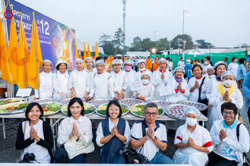 ภาพ No.115120:พิธีถวายภัตตาหารเป็นสังฆทาน แด่คณะพระธรรมยาตรา ปีที่ 12 วันที่ 19 มกราคม พ.ศ. 2567 ณ วัดโบสถ์(บน) บางคูเวียง จ.นนทบุรี