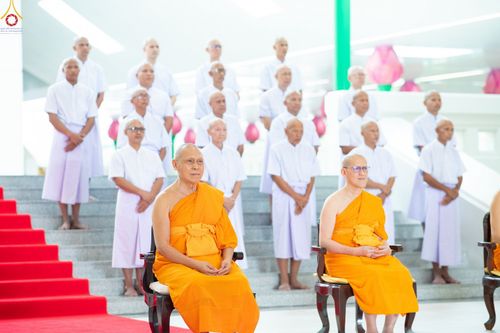 ภาพ No.350826:วันที่ 19 กันยายน พ.ศ.2569 พิธีบรรพชาอุปสมบท โครงการอุปสมบทหมู่บูชาธรรม ครบรอบ 109 ปี วันครูผู้ค้นพบวิชชาธรรมกาย ณ โบสถ์พระไตรปิฏก วัดพระธรรมกาย